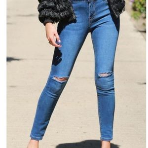 Refuge distressed blue jeans